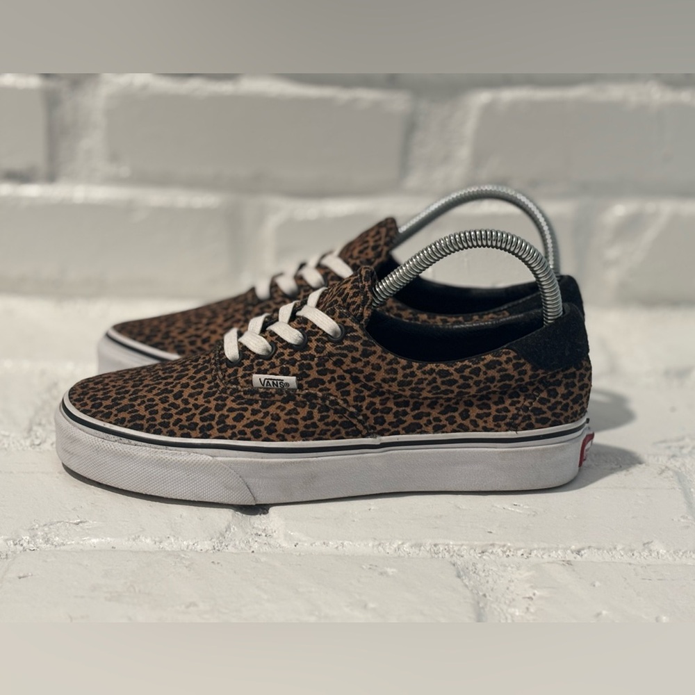 Vans Era cheetah print skateboarding sneakers, women’s size 7.5